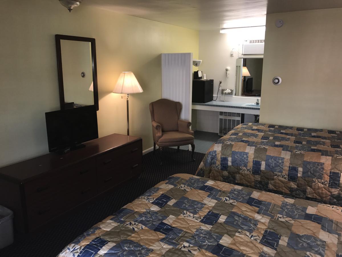 Budget Host Three Crowns Gettysburg Ngoại thất bức ảnh